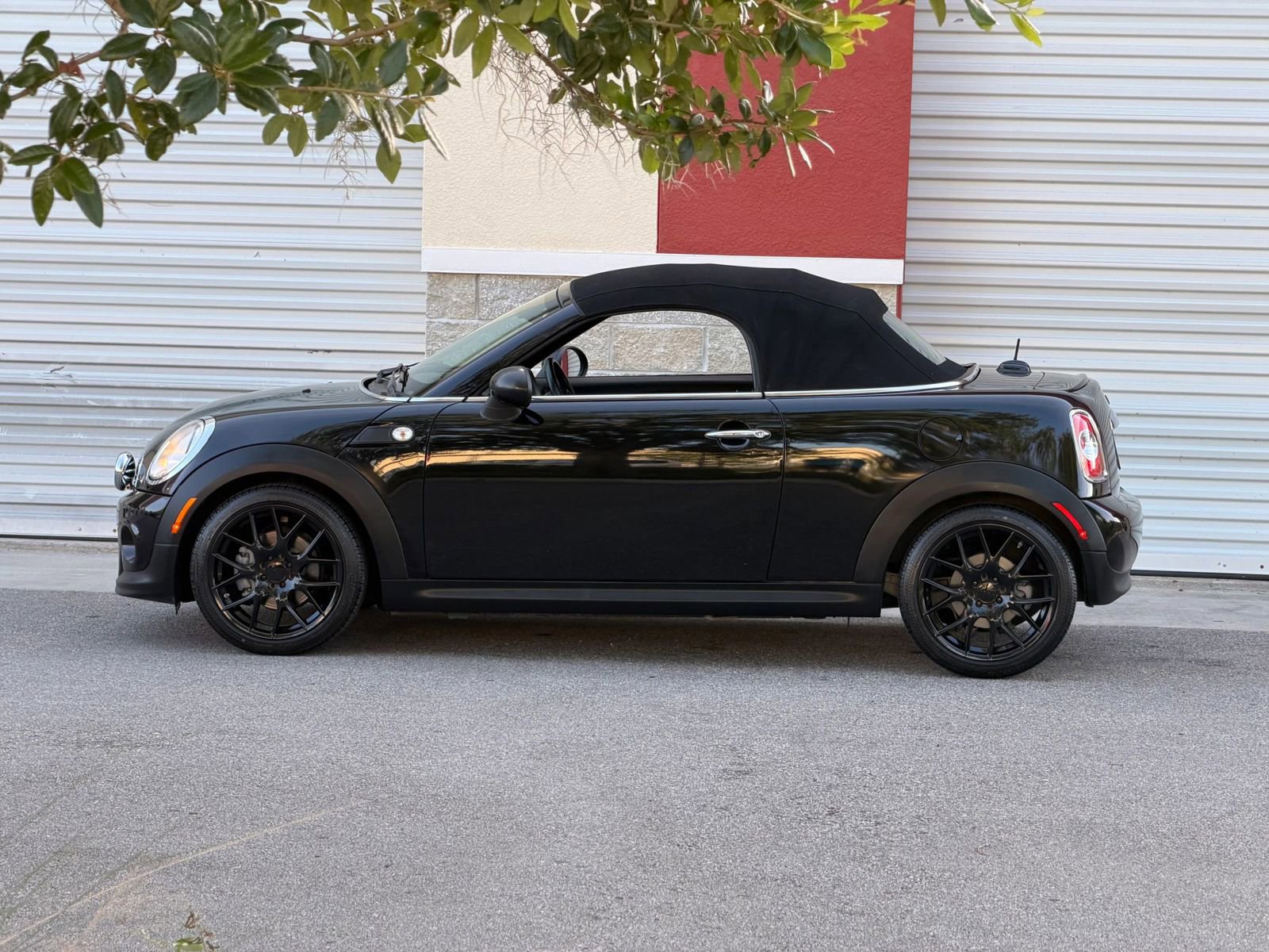 Used 2013 MINI Cooper Roadster FWD image 27