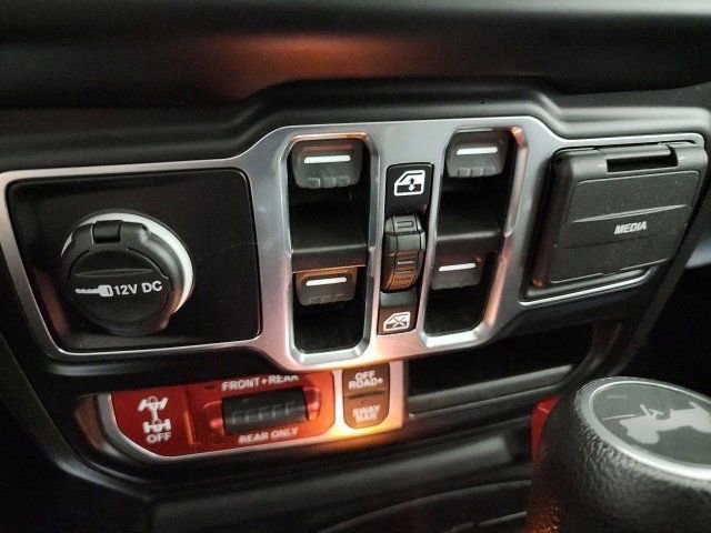 Used 2022 Jeep Wrangler Unlimited Rubicon w/ LED Lighting Group image 32