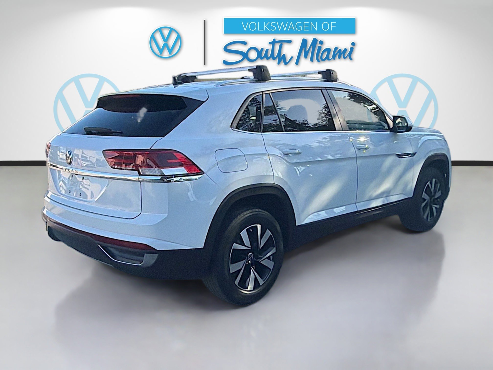 Used 2023 Volkswagen Atlas Cross Sport SE image 7