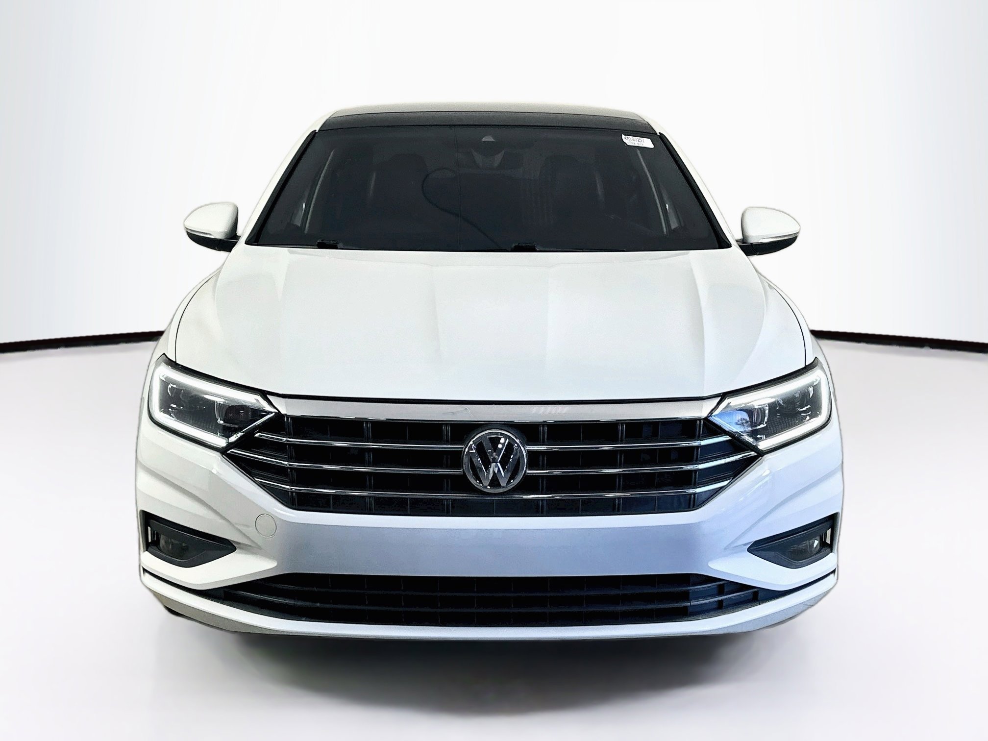 Used 2019 Volkswagen Jetta SEL Premium FWD image 2