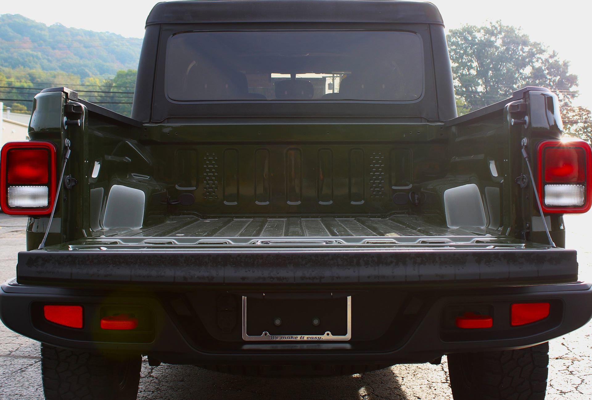 Used 2022 Jeep Gladiator Mojave image 14