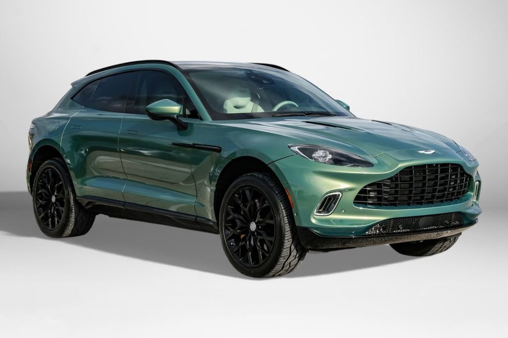 Used 2021 Aston Martin DBX image 4