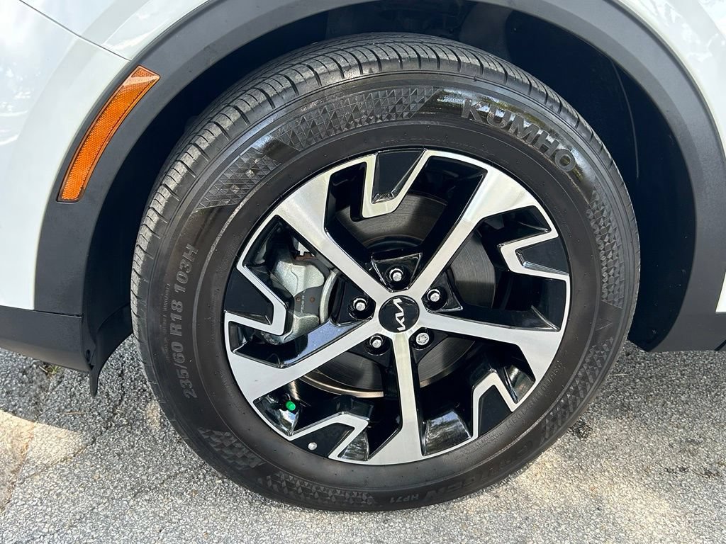 Used 2024 Kia Sportage EX FWD image 33