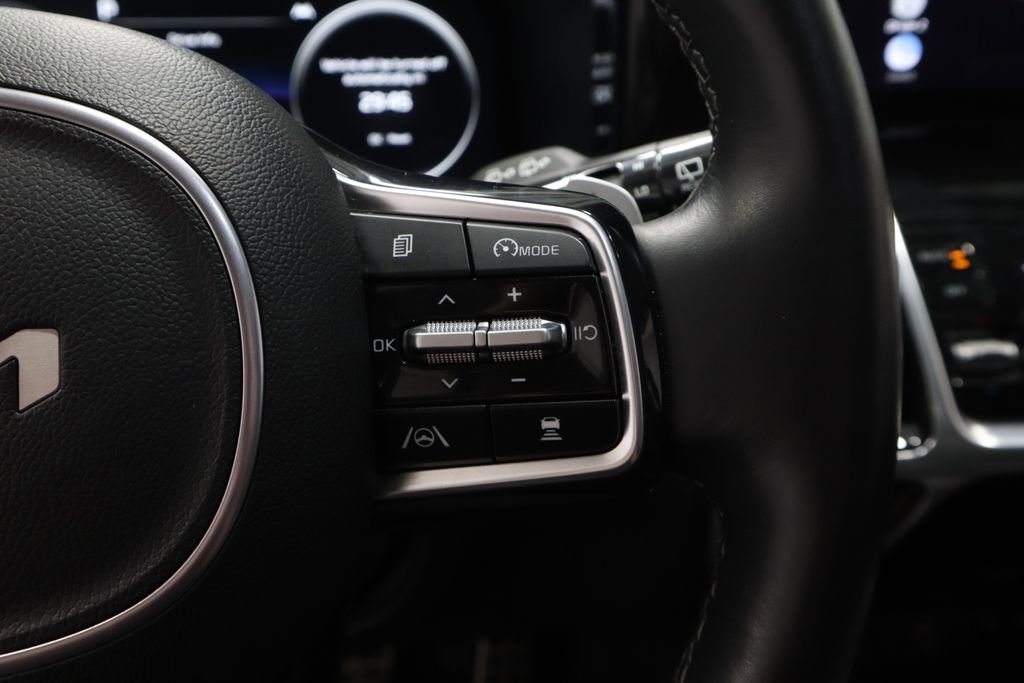 Used 2023 Kia Sorento SX Prestige image 32