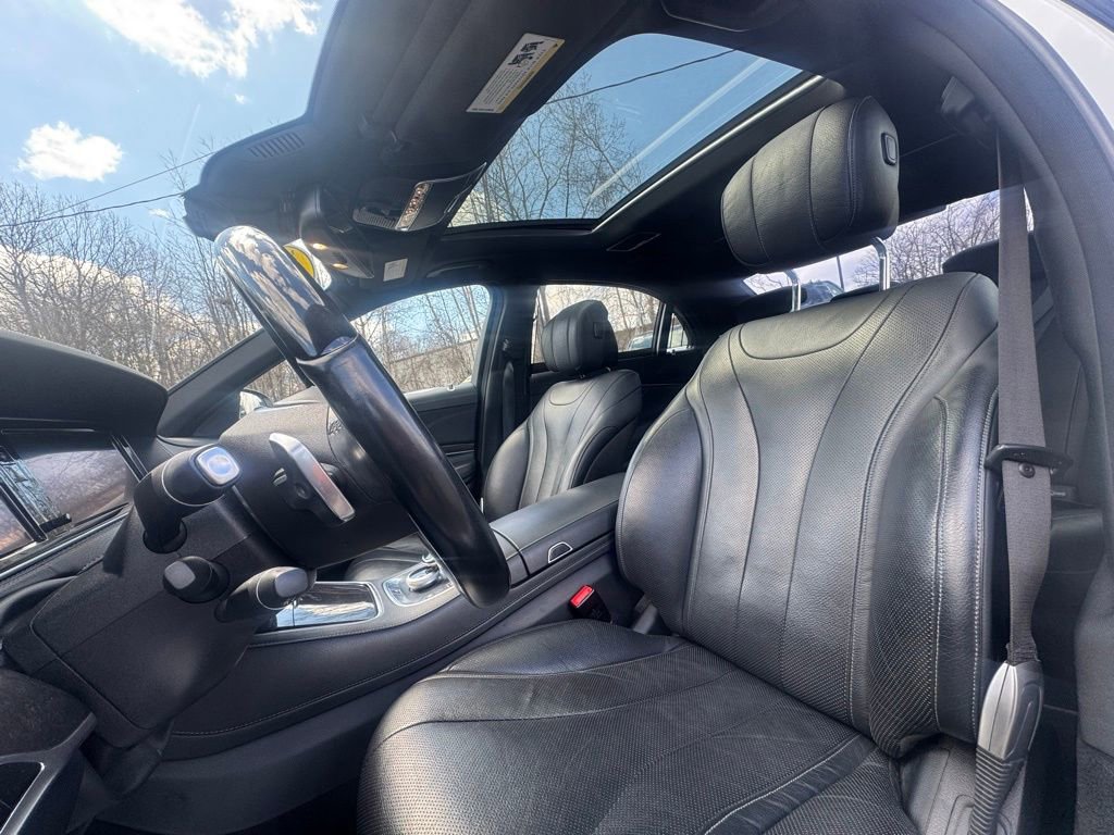 Used 2016 Mercedes-Benz S 550 4MATIC Sedan image 33