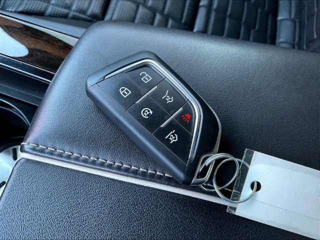Used 2021 Cadillac Escalade Sport Platinum AWD/4WD image 37