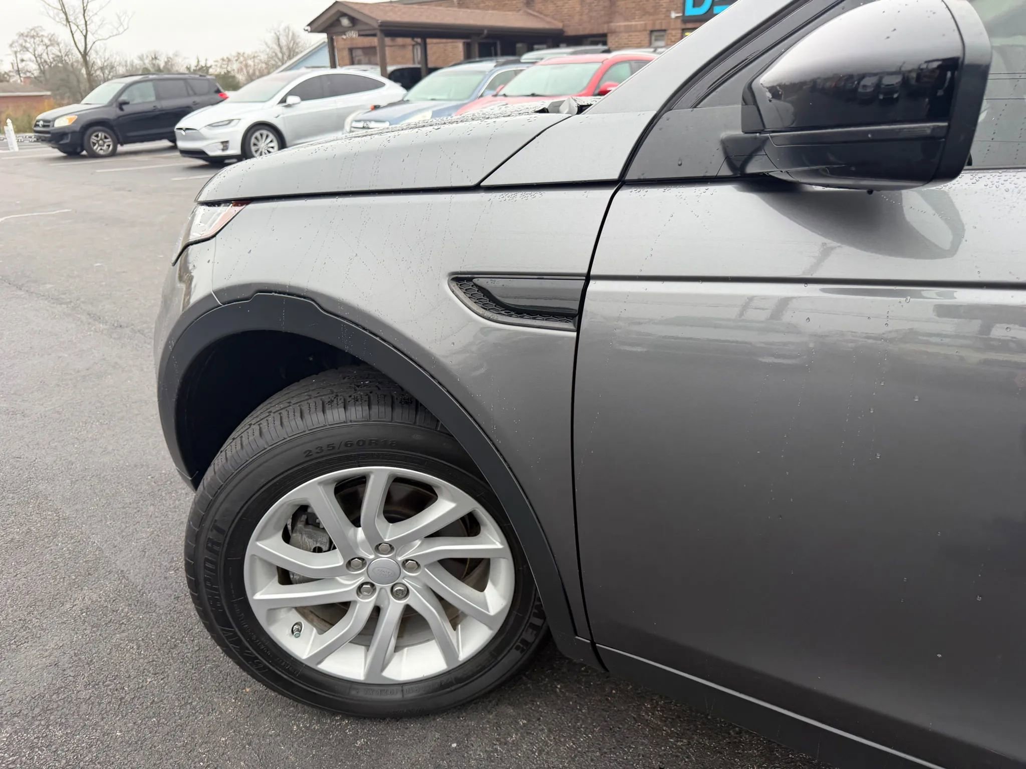 Used 2018 Land Rover Discovery Sport HSE AWD/4WD image 45
