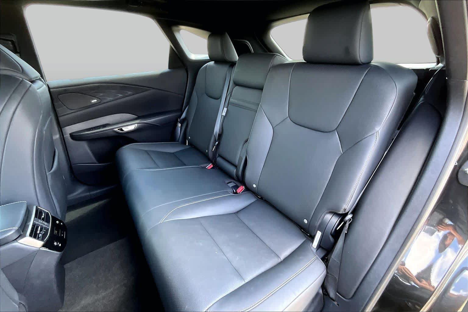 Used 2024 Lexus RX 350 F Sport w/ Convenience Package AWD/4WD image 21