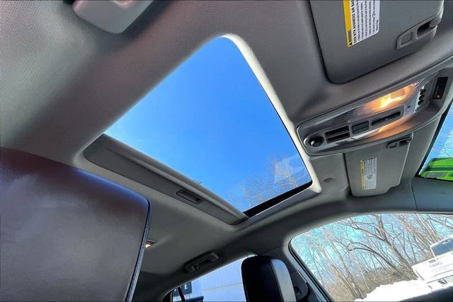 Used 2015 GMC Terrain SLT w/ Chrome Edition image 16