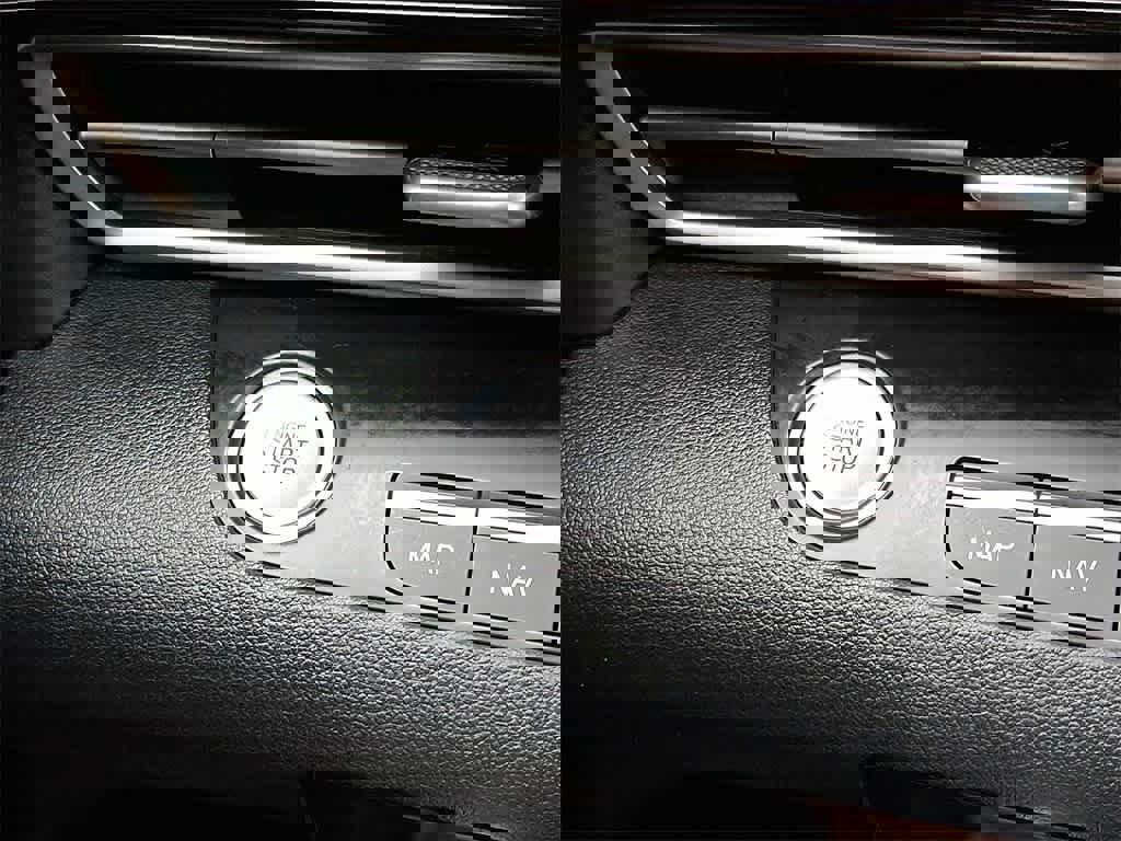 Used 2023 Hyundai Elantra SEL w/ Convenience Package image 23