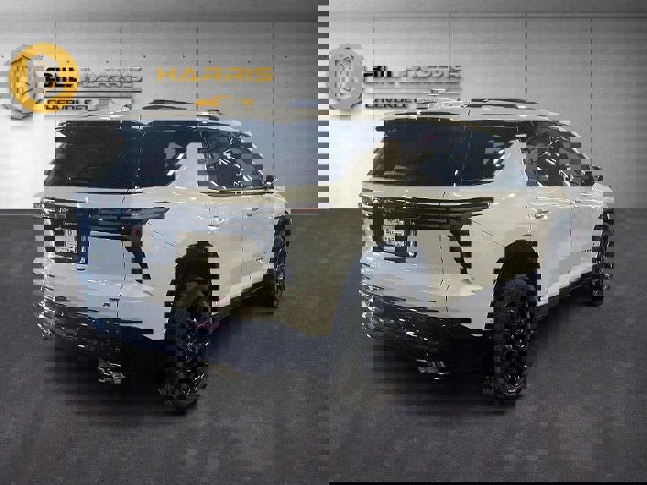 New 2026 Chevrolet Traverse RS w/ LPO, Floor Liner Package image 2