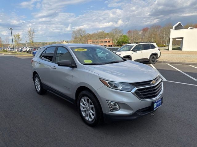 Used 2020 Chevrolet Equinox LS w/ LS Convenience Package AWD/4WD image 3
