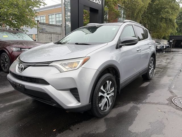 Used 2016 Toyota RAV4 LE AWD/4WD image 1
