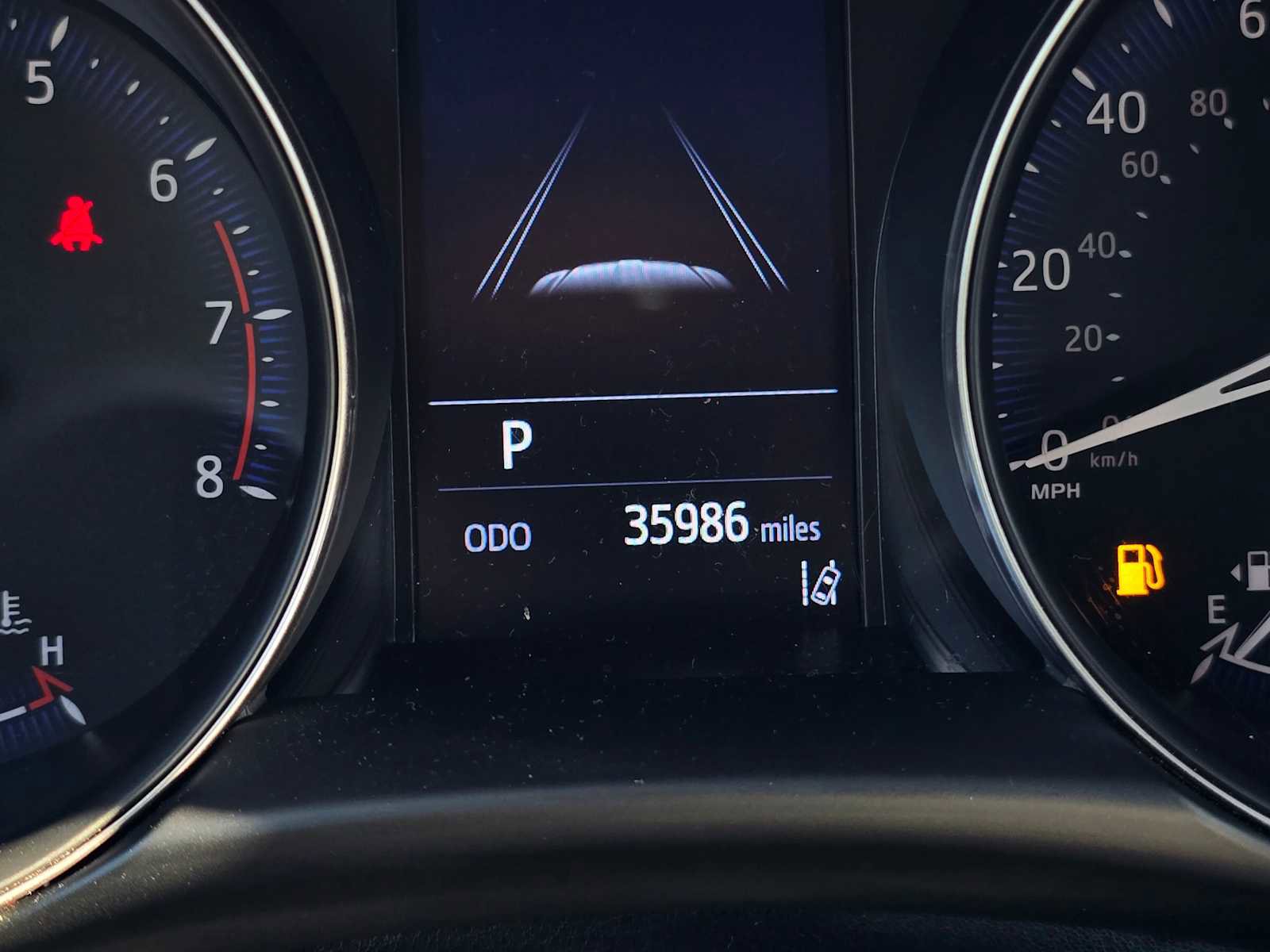 Used 2021 Toyota C-HR XLE image 25