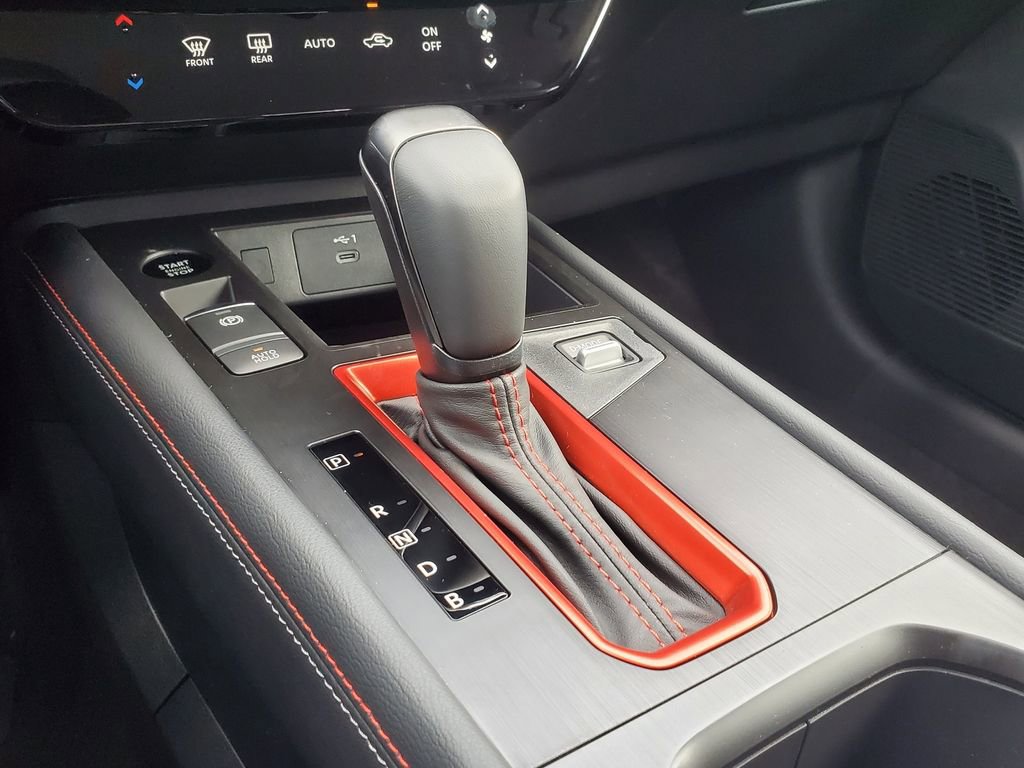 New 2026 Nissan Kicks SR FWD image 21