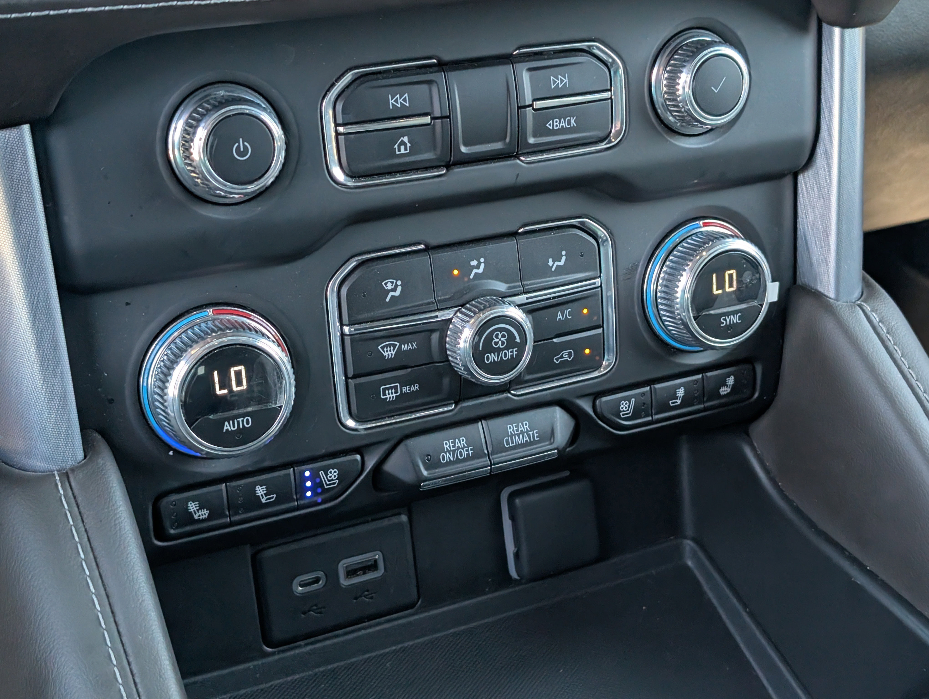 Used 2023 GMC Yukon SLT RWD image 29
