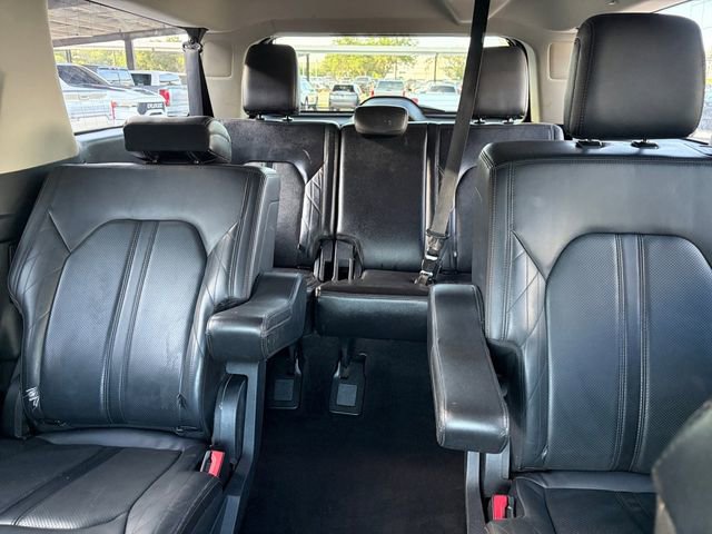 Used 2019 Ford Expedition Max Platinum RWD image 25