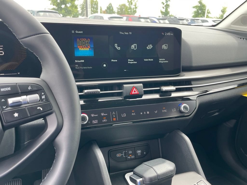 New 2026 Kia Sportage EX FWD image 15