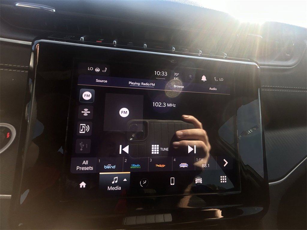 Used 2025 Jeep Grand Cherokee L Altitude image 17