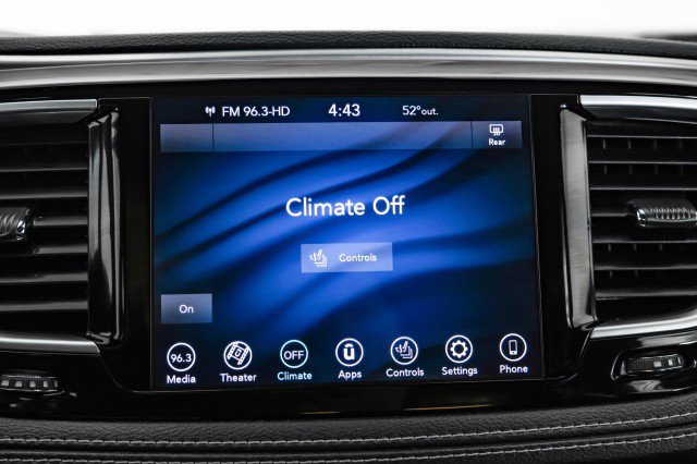 Used 2019 Chrysler Pacifica Limited w/ Advanced Safetytec Group image 29