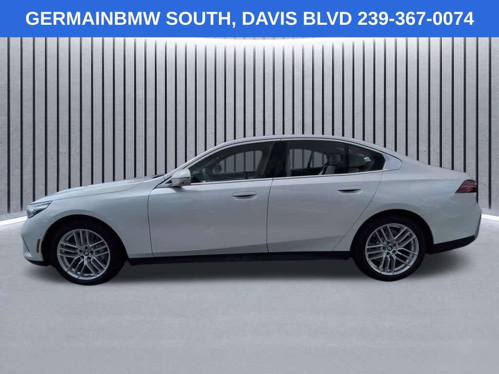 Certified 2024 BMW 530i w/ Premium Package RWD image 8
