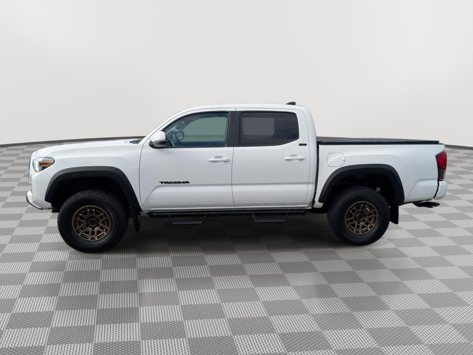 Used 2023 Toyota Tacoma 4x4 Double Cab w/ Trail Edition image 2