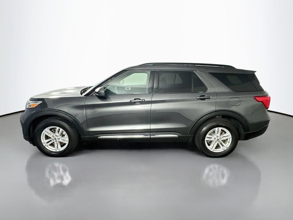 Used 2020 Ford Explorer XLT AWD/4WD image 4