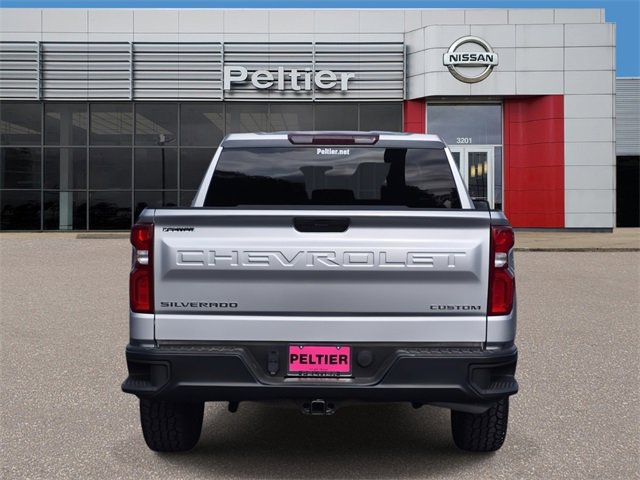 Used 2022 Chevrolet Silverado 1500 Custom image 5