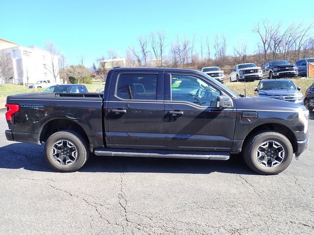Used 2023 Ford F150 Lightning XLT image 6