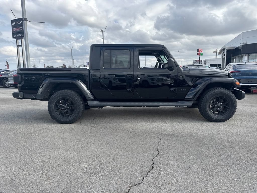 Used 2024 Jeep Gladiator Sport image 7