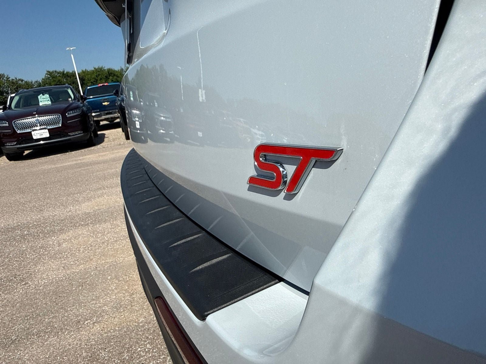 New 2026 Ford Explorer ST w/ Sun And Sound Package AWD/4WD image 9