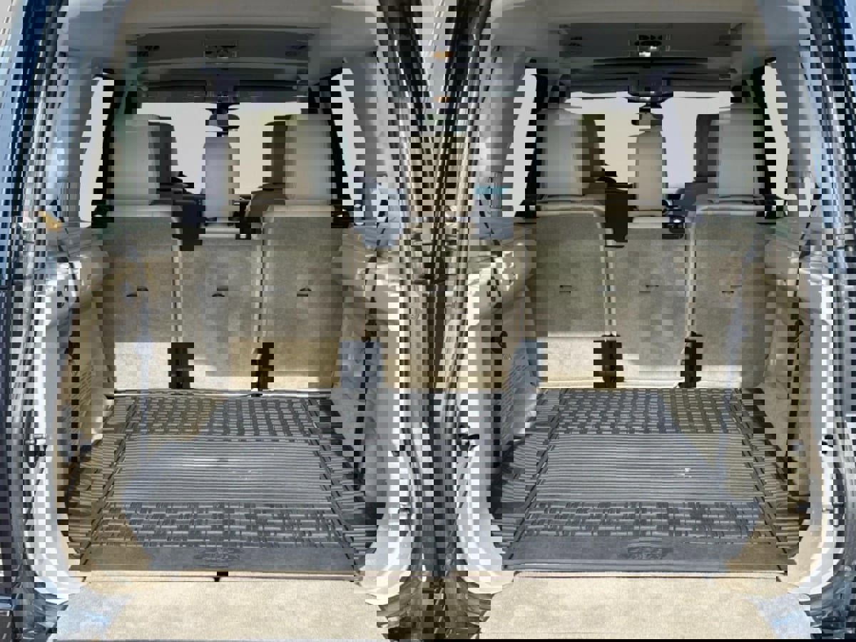 Used 2016 Land Rover LR4 HSE LUX image 33