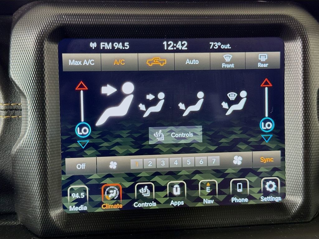 Used 2021 Jeep Gladiator Overland image 34