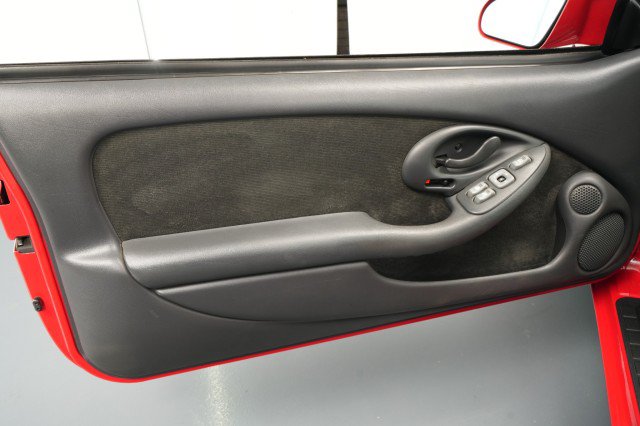 Used 1994 Pontiac Firebird Formula RWD image 38