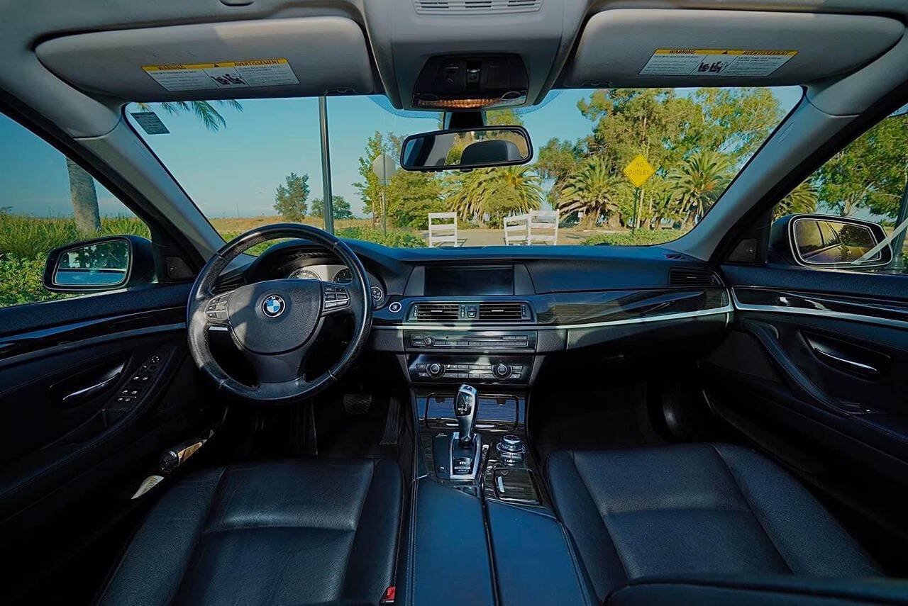 Used 2011 BMW 528i Sedan RWD image 7