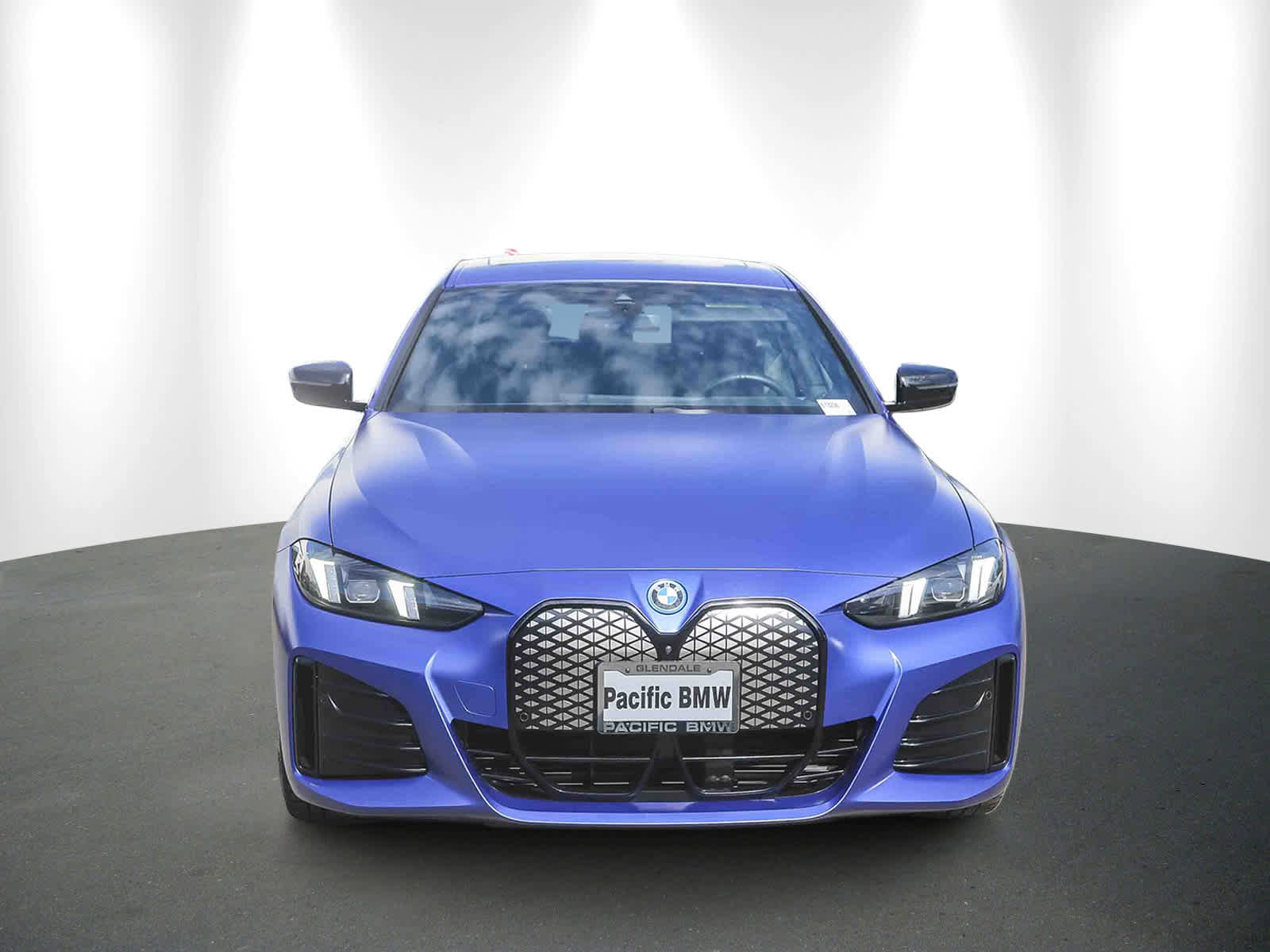 Used 2025 BMW i4 eDrive40 w/ M Sport Package image 2