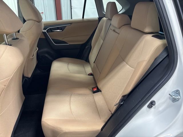 Used 2020 Toyota RAV4 XLE w/ Convenience Package AWD/4WD image 16