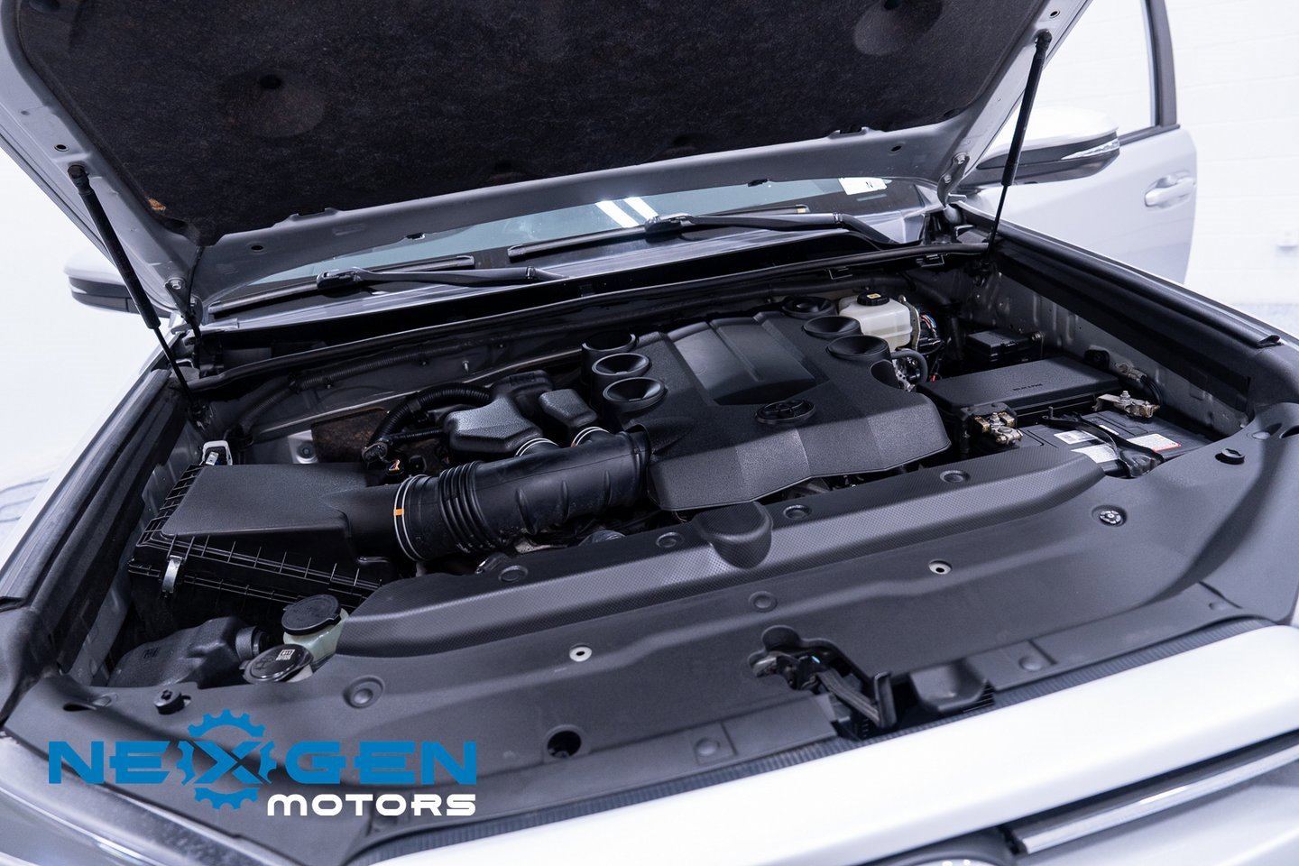 Used 2021 Toyota 4Runner SR5 Premium image 10