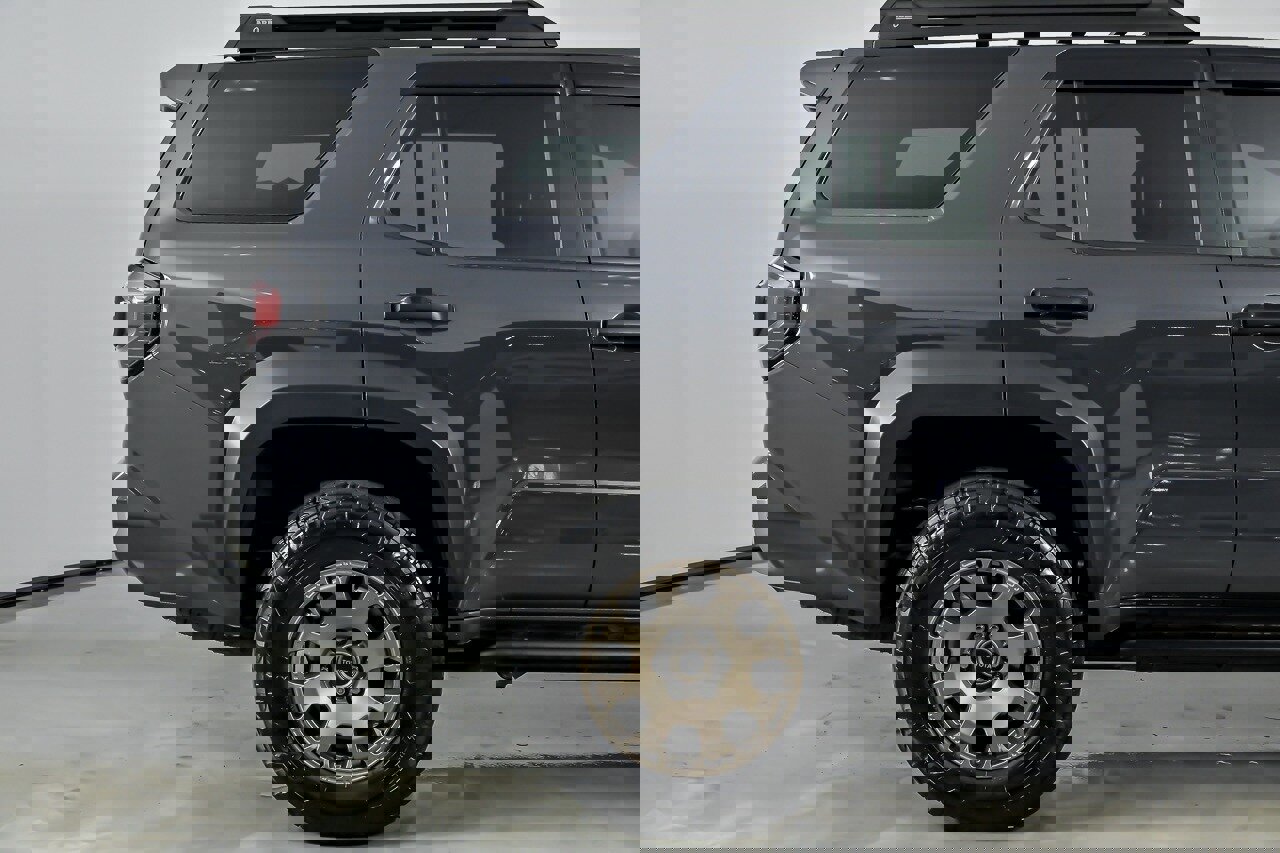 Used 2025 Toyota 4Runner Trailhunter image 13