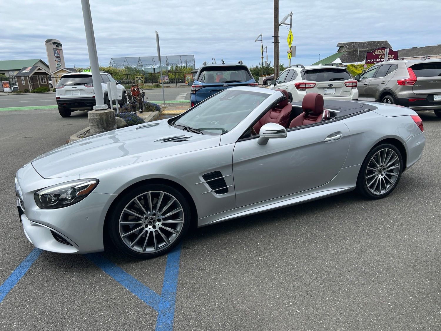 Used 2019 Mercedes-Benz SL 550 image 3