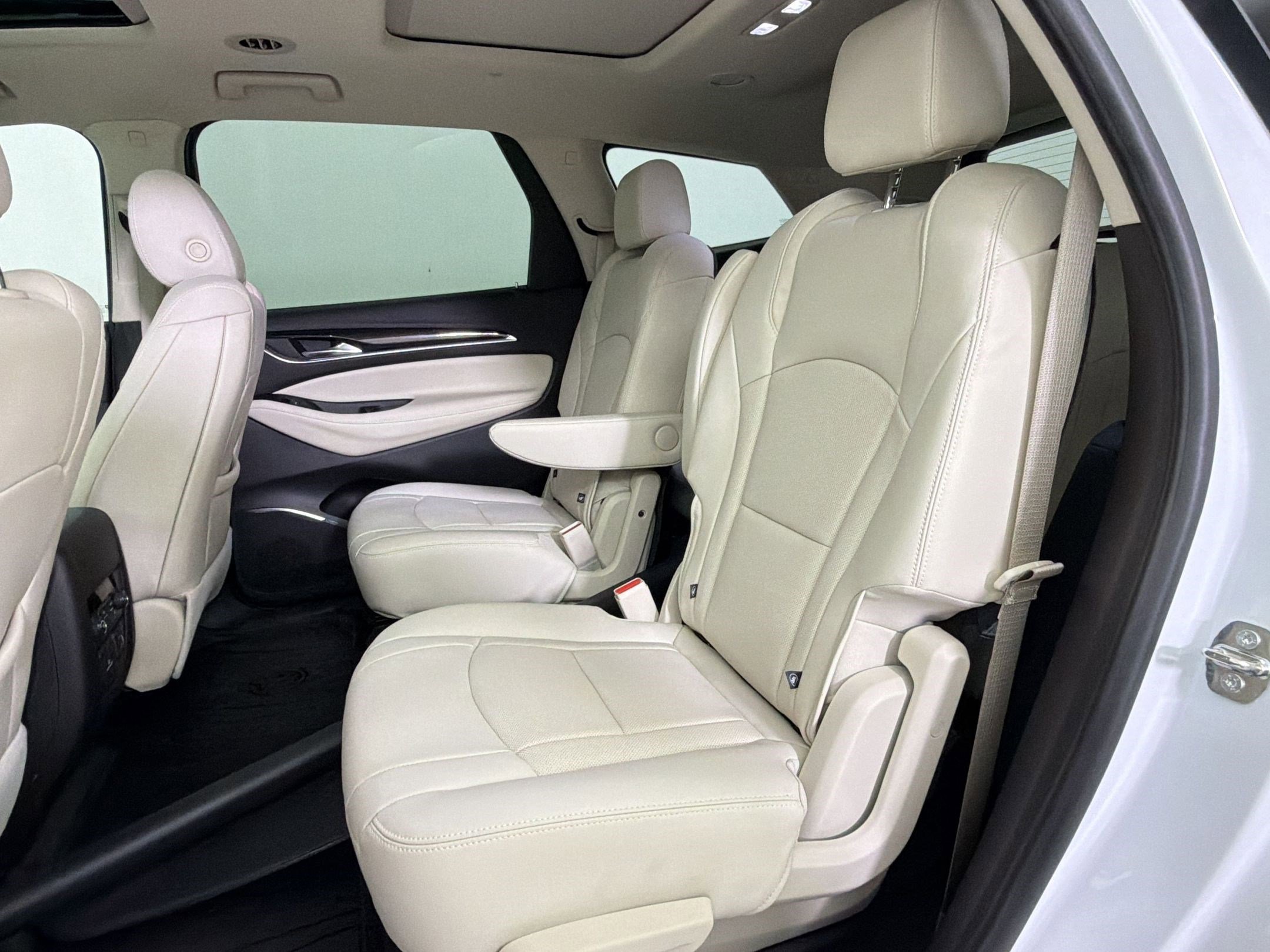 Used 2023 Buick Enclave Premium w/ Experience Buick Package FWD image 15