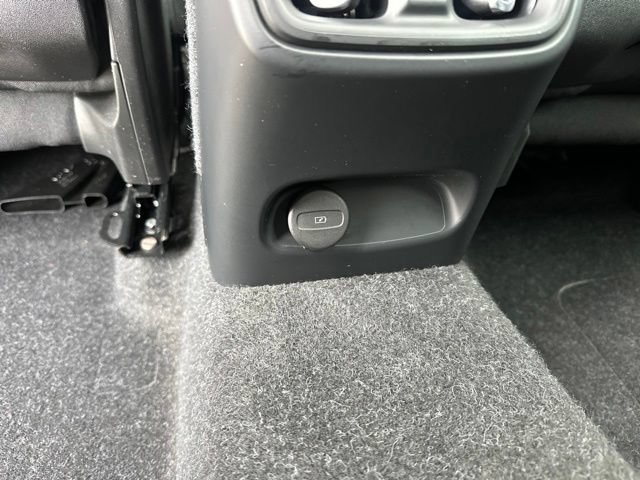 Certified 2023 Volvo C40 P8 Recharge Plus w/ Protection Package Premier AWD/4WD image 14
