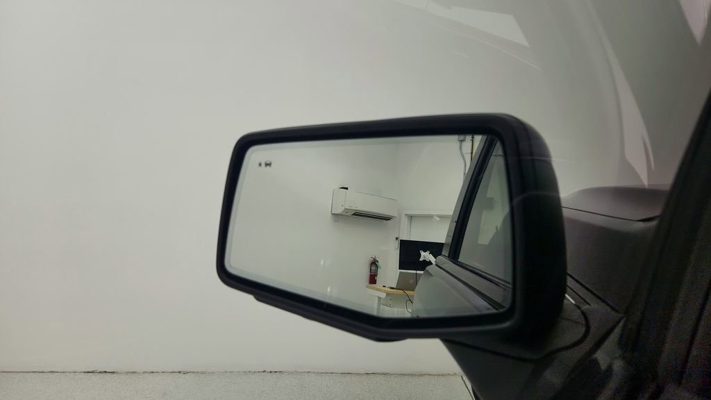 Used 2024 GMC Sierra 1500 AT4X w/ AT4X AEV Edition image 19