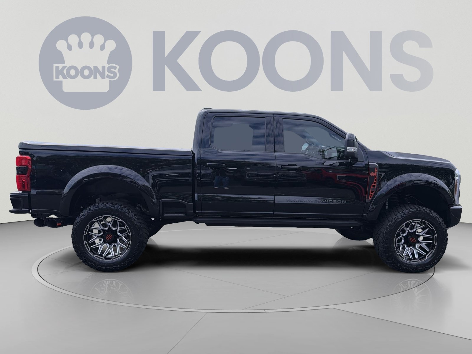 New 2026 Ford F250 Lariat w/ Black Appearance Package AWD/4WD image 8