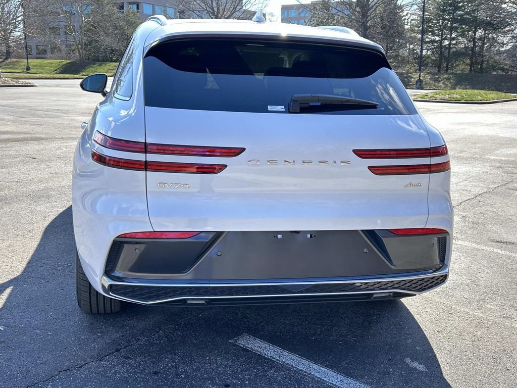 New 2026 Genesis GV70 2.5T Advanced image 6