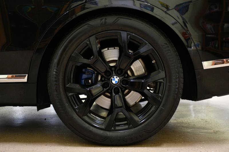 Used 2022 BMW X7 xDrive40i w/ Premium Package AWD/4WD image 12