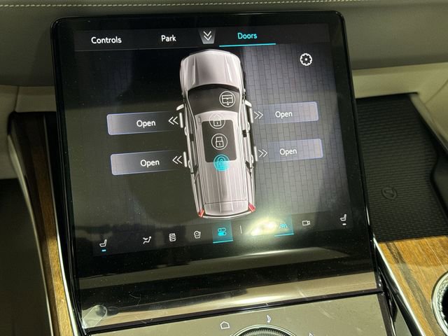 New 2026 Cadillac Escalade Platinum Sport w/ LPO, ONYX Package image 18