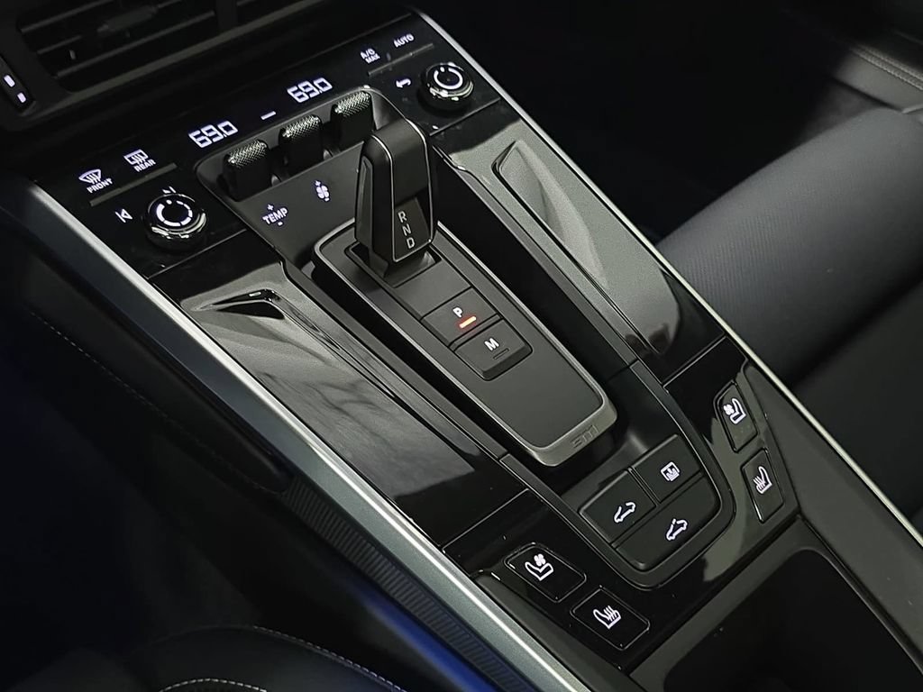 Certified 2025 Porsche 911 Carrera 4 GTS AWD/4WD image 20