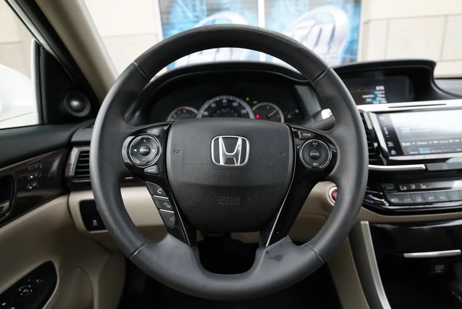 Used 2017 Honda Accord EX-L image 47