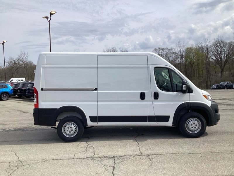 New 2026 RAM ProMaster 2500 w/ Convenience Group FWD image 8